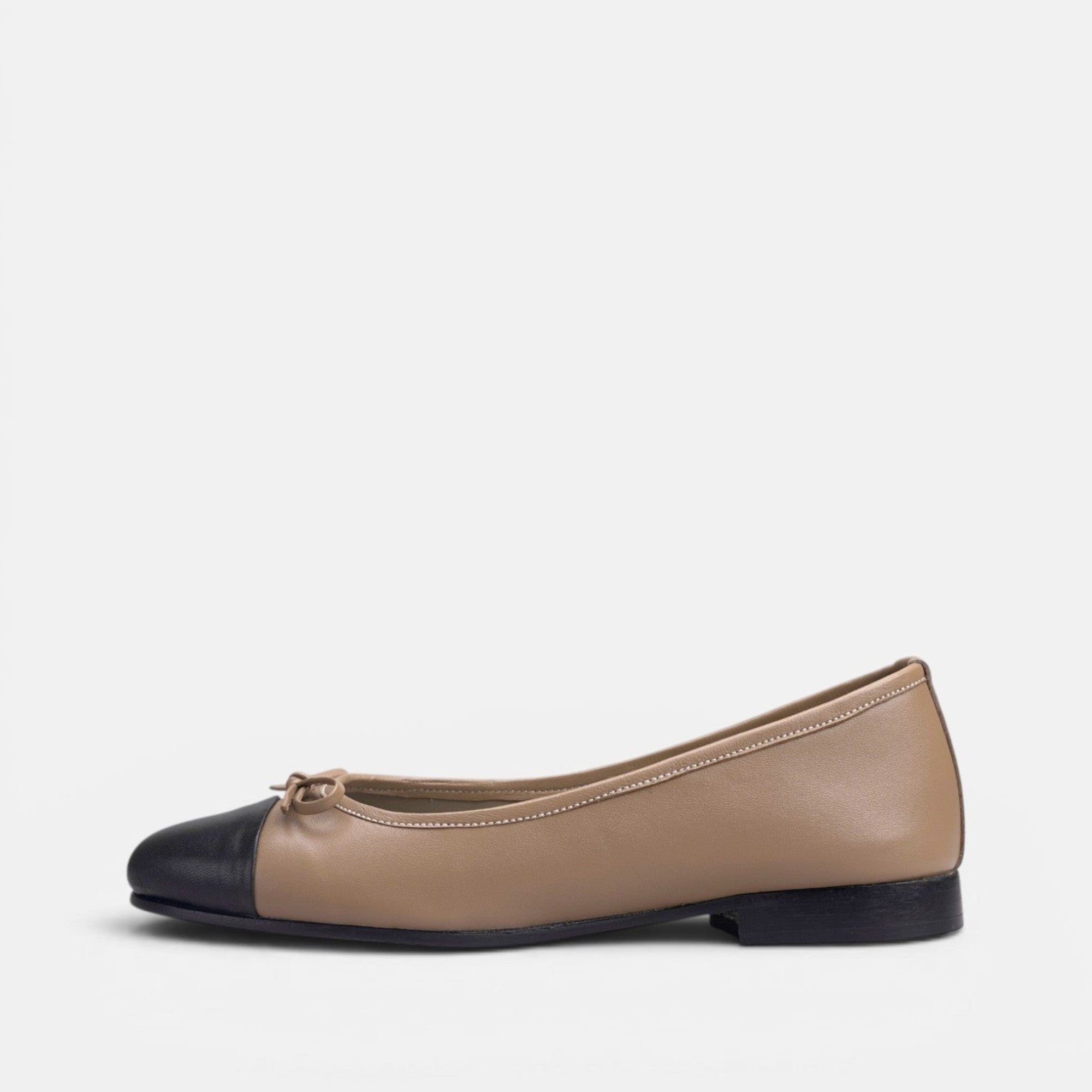 Volzak 078 Ballerine en cuir Beige