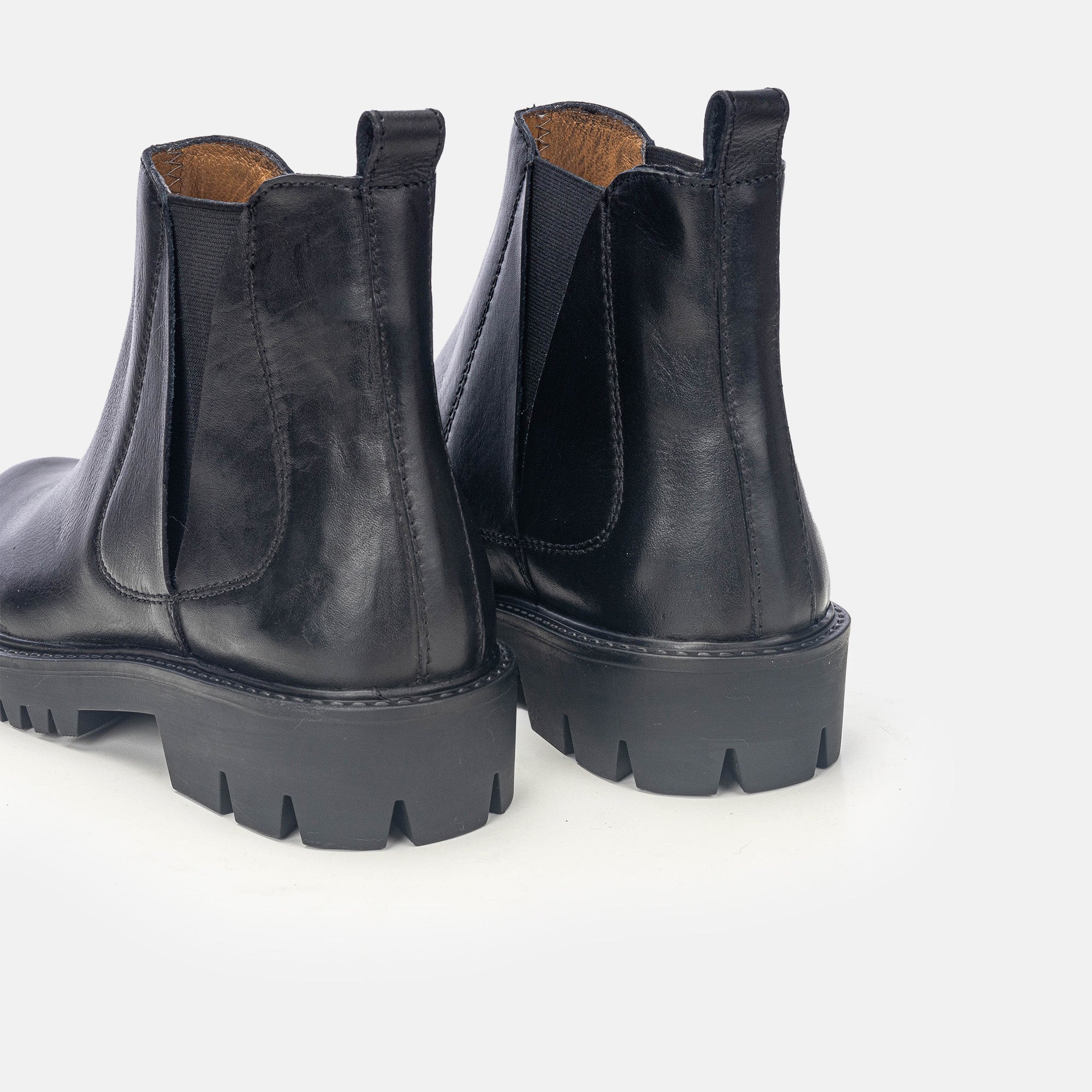 Volzak 9950 Black Leather Ankle Boot