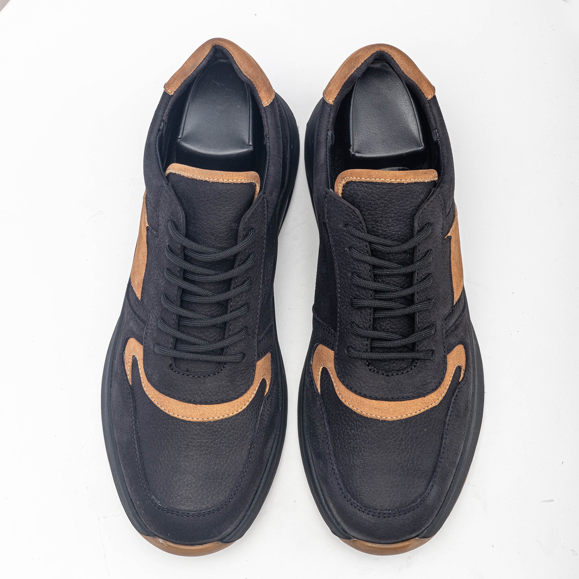 Volzak 3038 Basket en nubuck Noir Camel