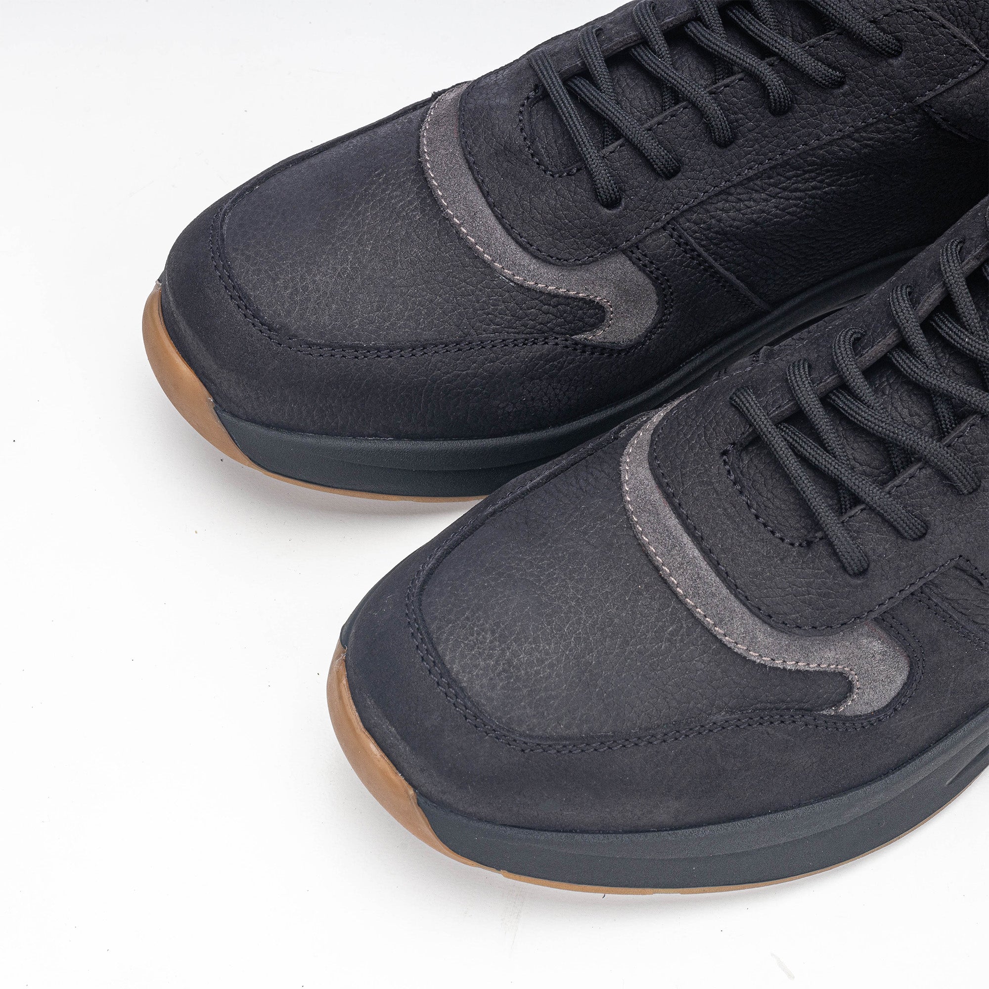 Volzak 3038 Basket en nubuck Noir Gris