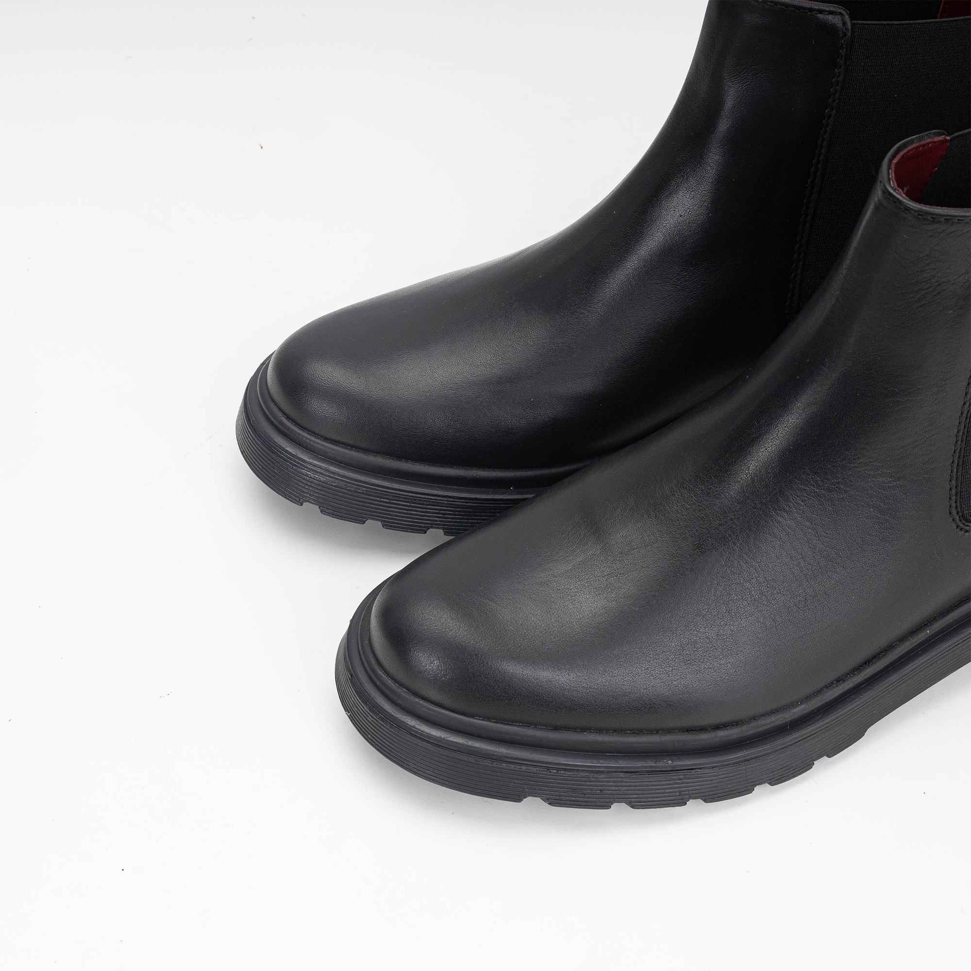 Volzak 5809 Black Leather Ankle Boot