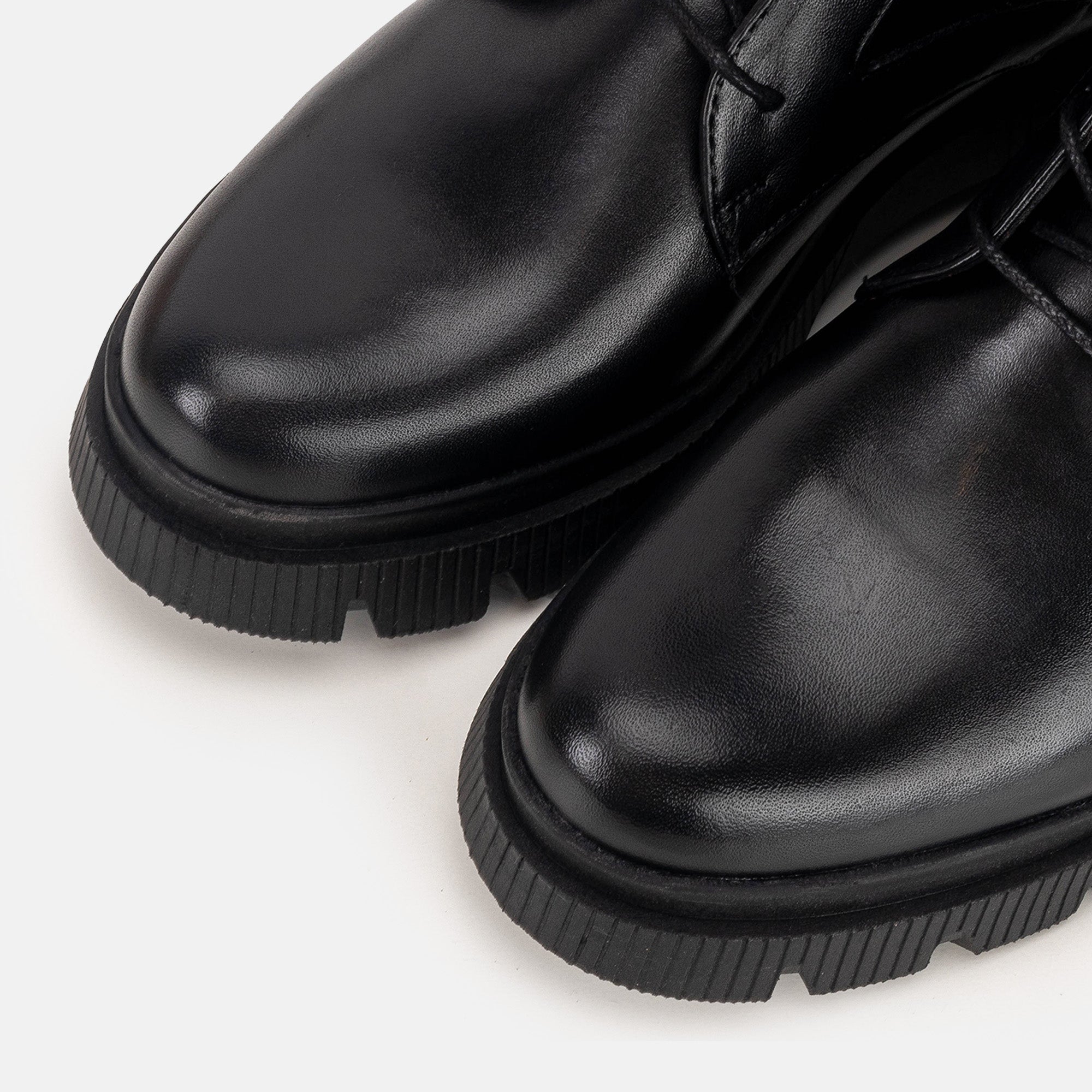 Volzak 0887 Black Leather Ankle Boot