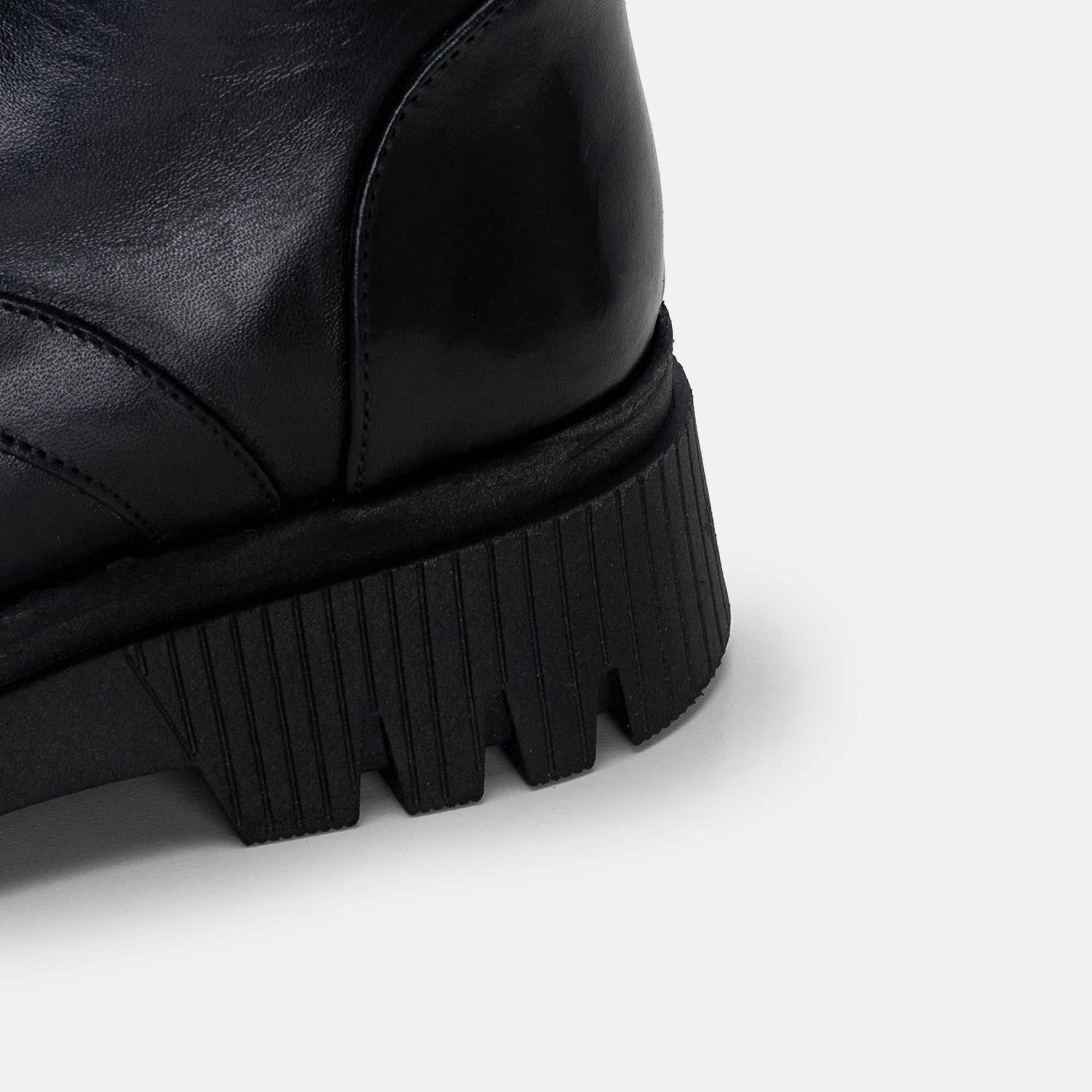 Volzak 0887 Black Leather Ankle Boot