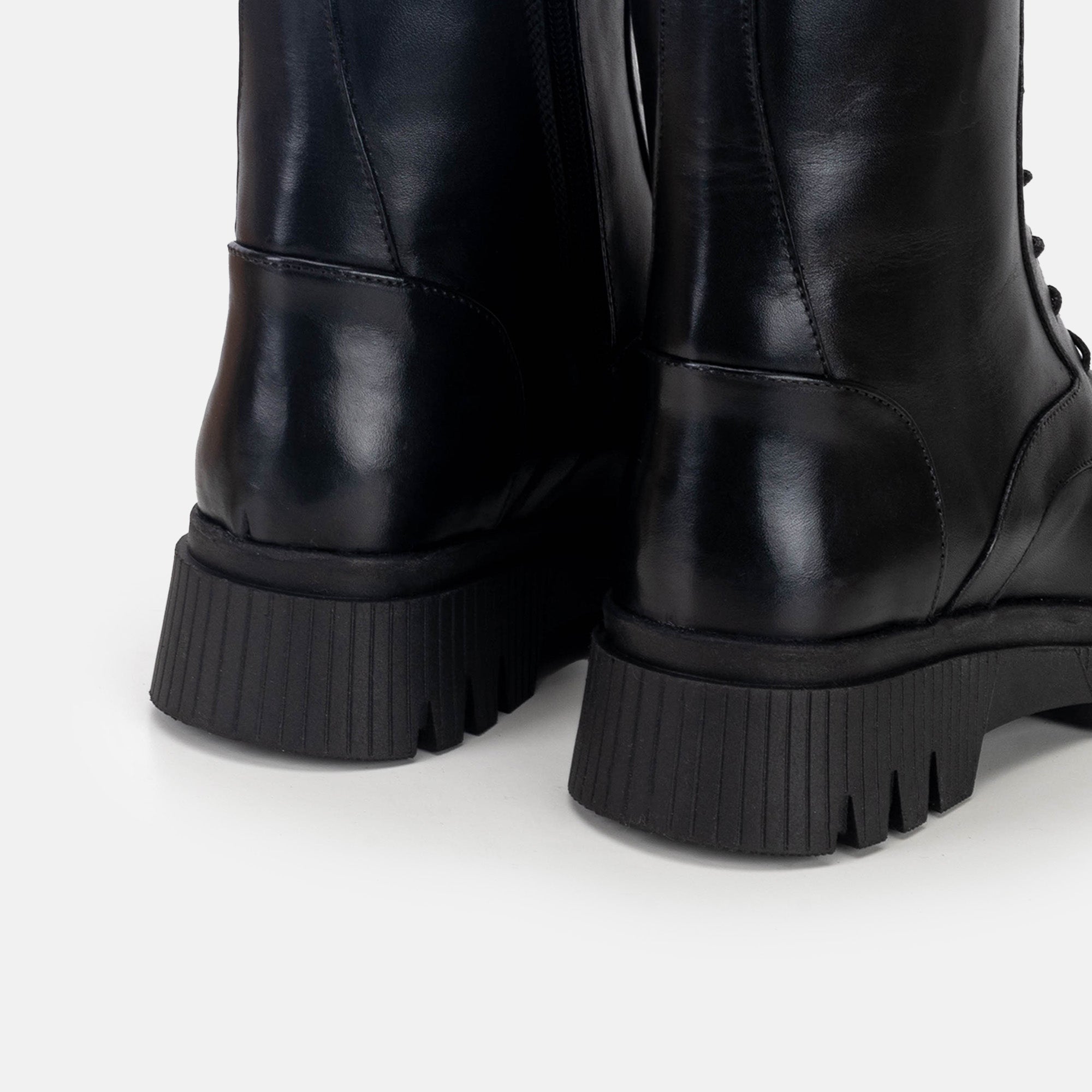 Volzak 0887 Black Leather Ankle Boot