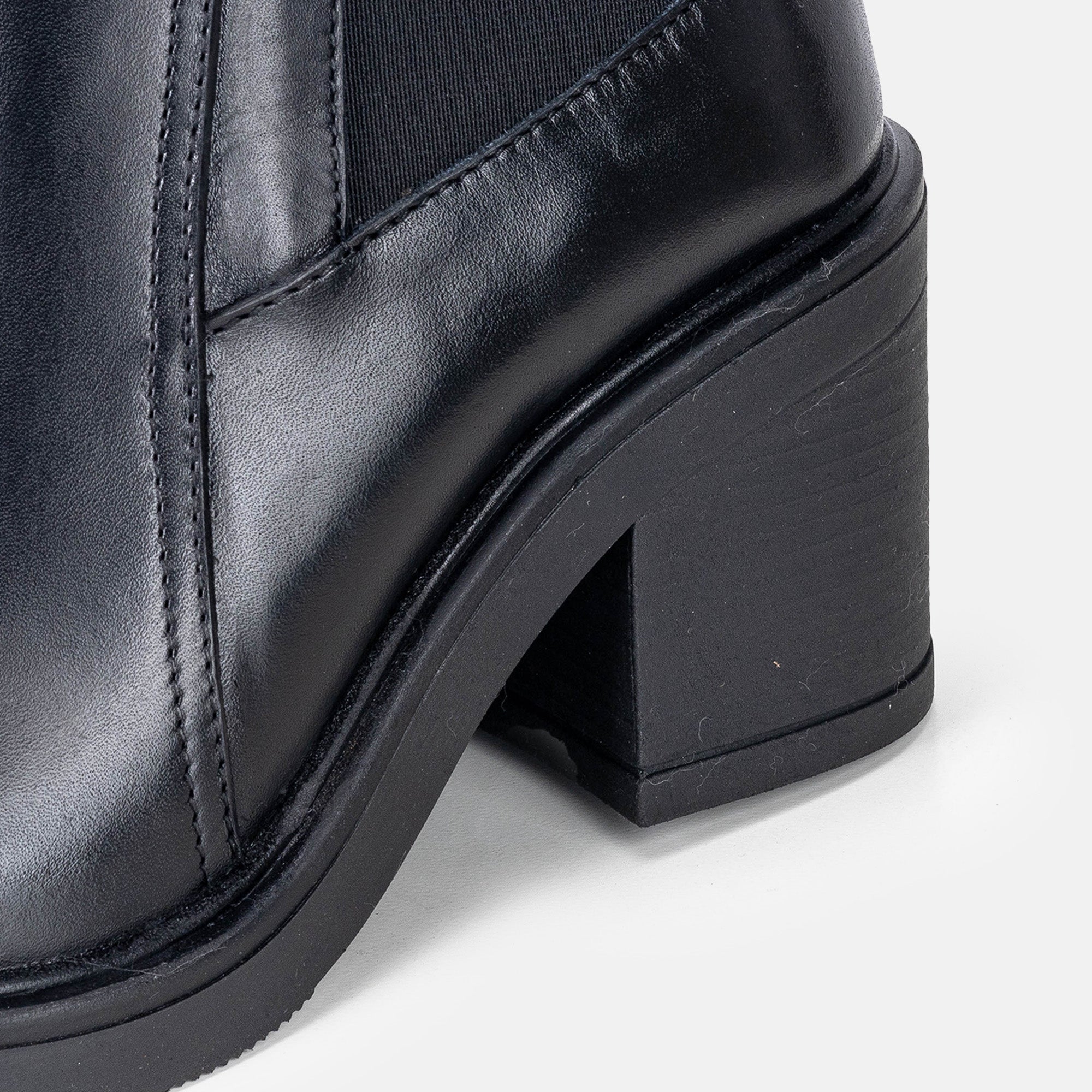 Volzak 2026 s Bottine en cuir Noir