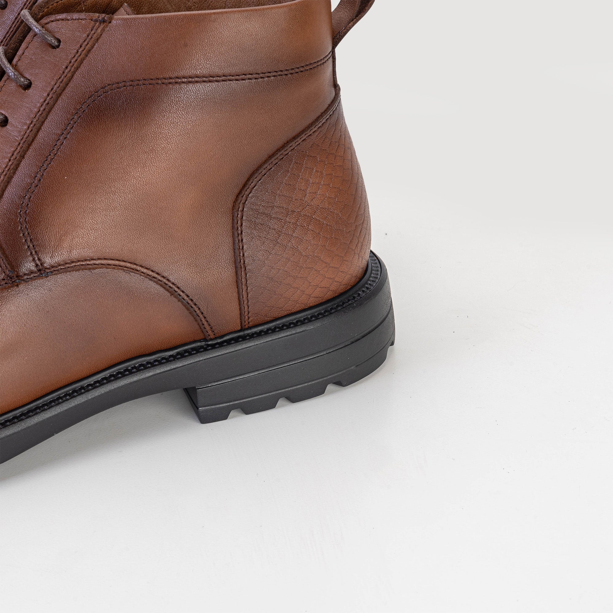 Volzak 5304 Bottine en cuir Marrone Vintage