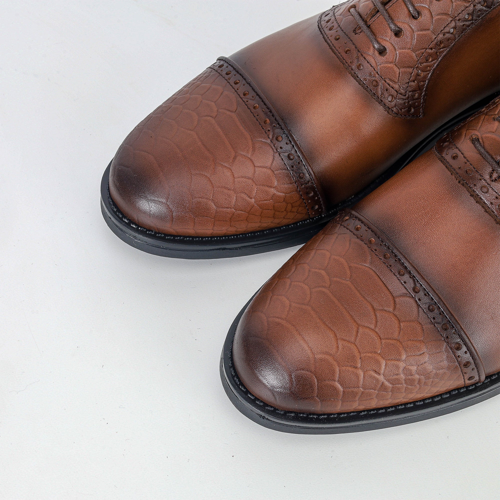 Volzak 5309 chaussure en cuir Marron Vintage