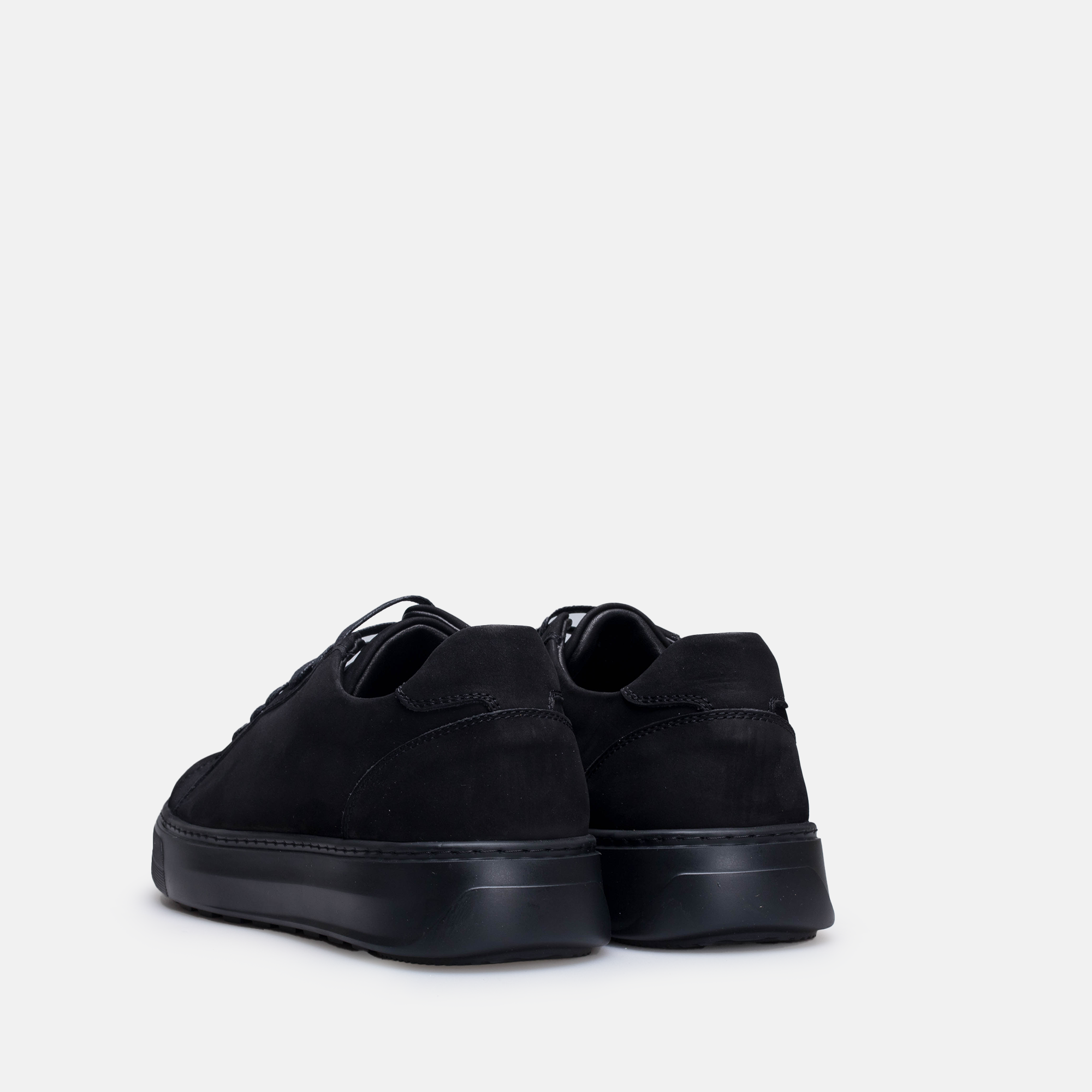 Volzak 6041 Nubuck sneaker Black