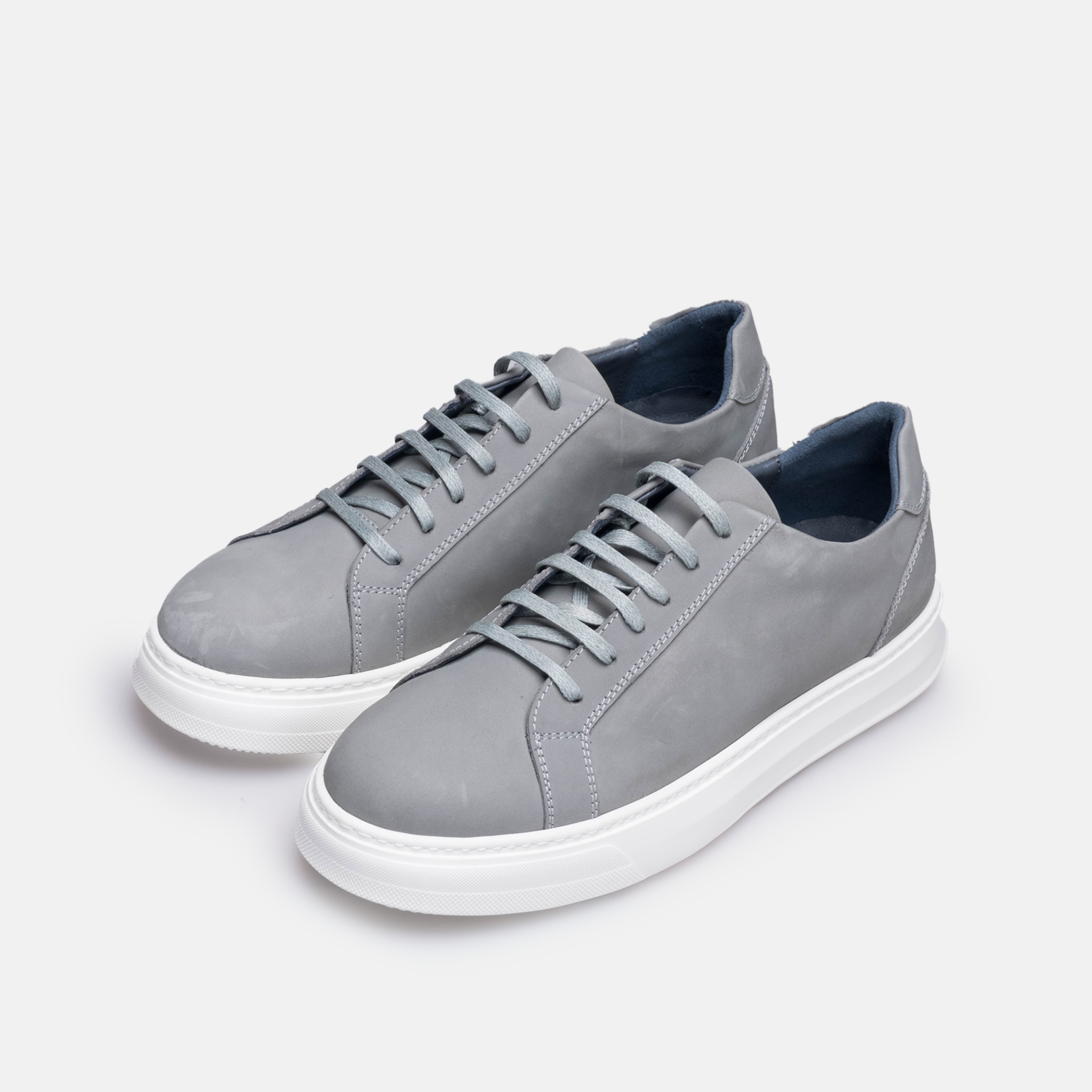 Volzak 6041 Basket en nubuck Gris