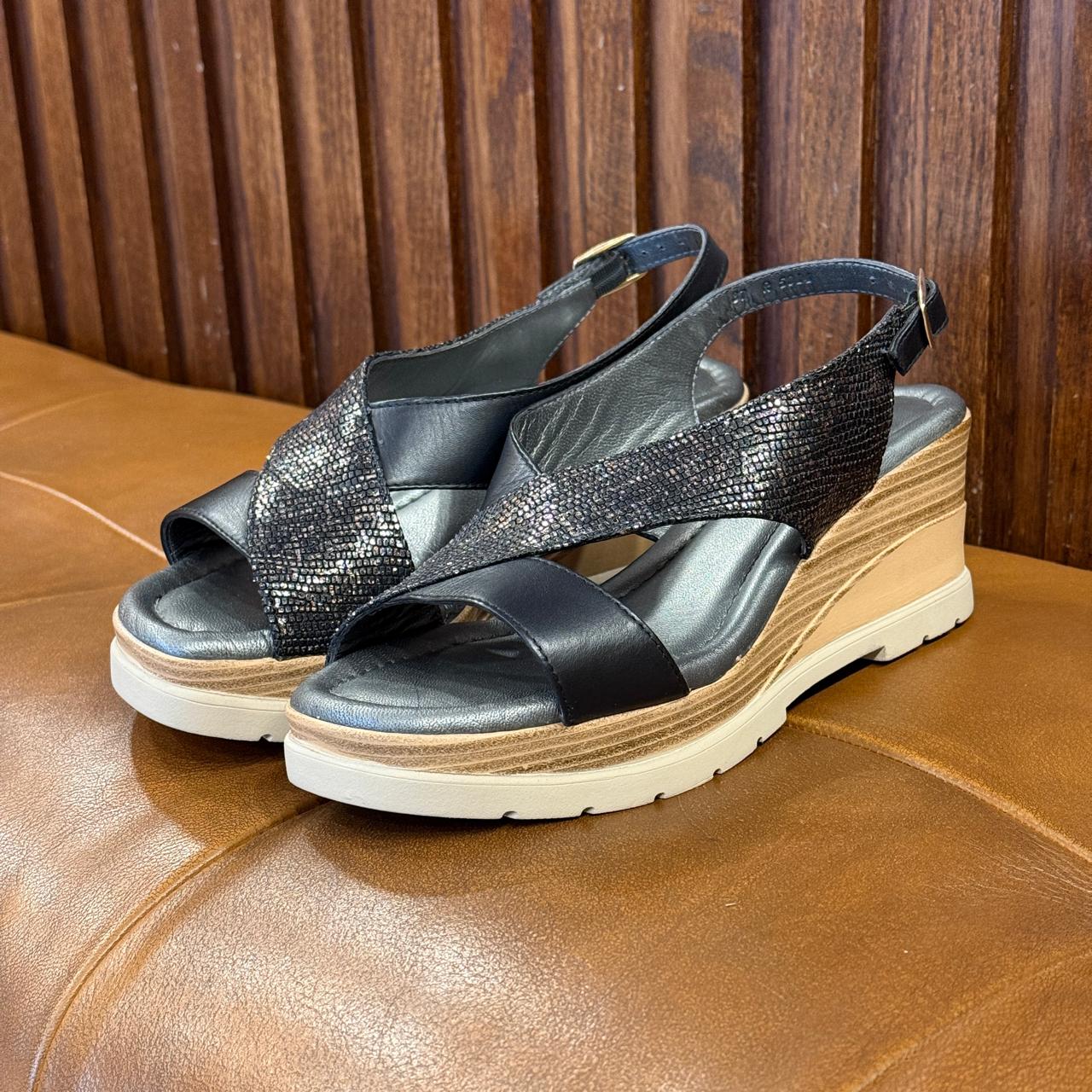 Volzak 5014 Sandale en cuir Noir