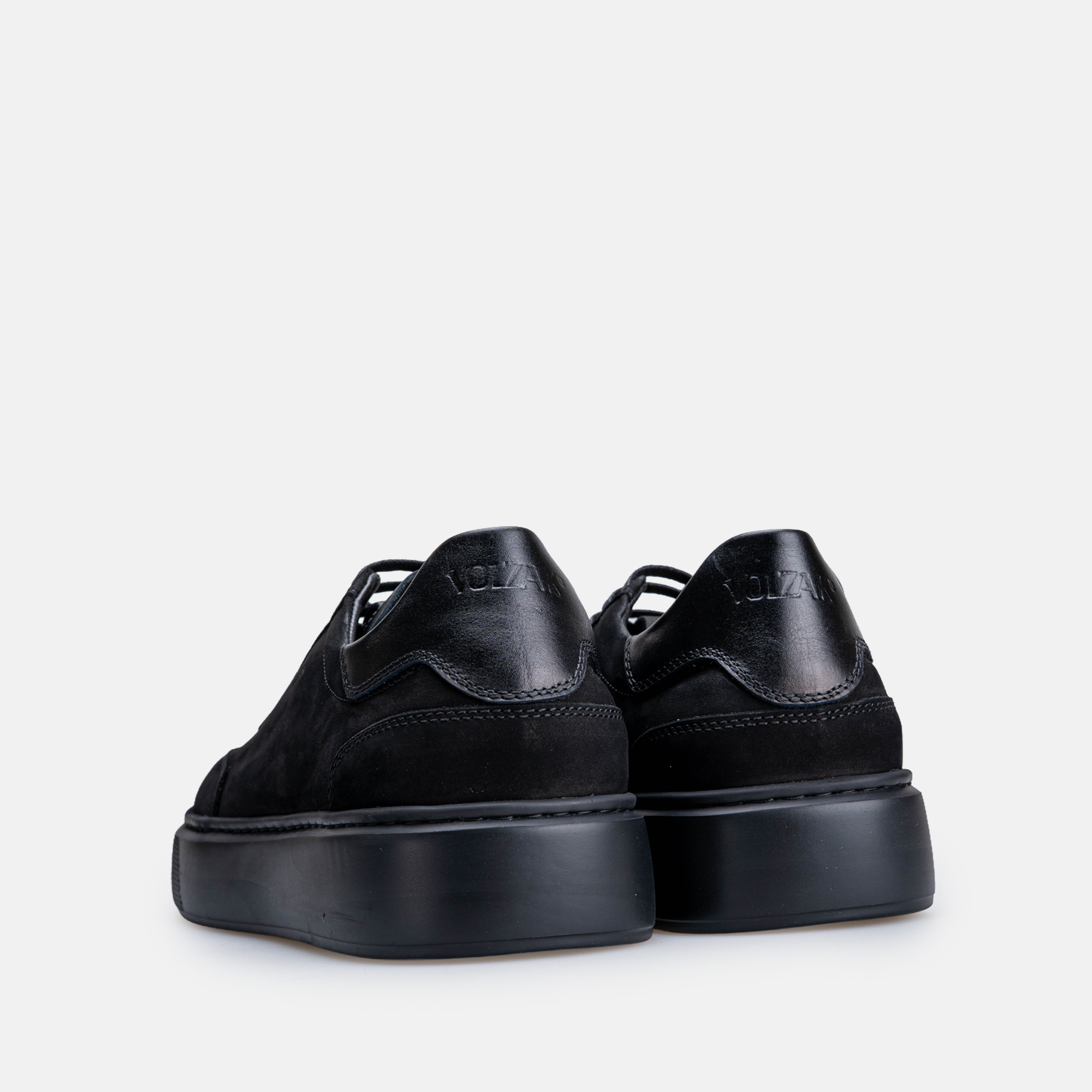 Volzak 7008 Basket en nubuck Noir