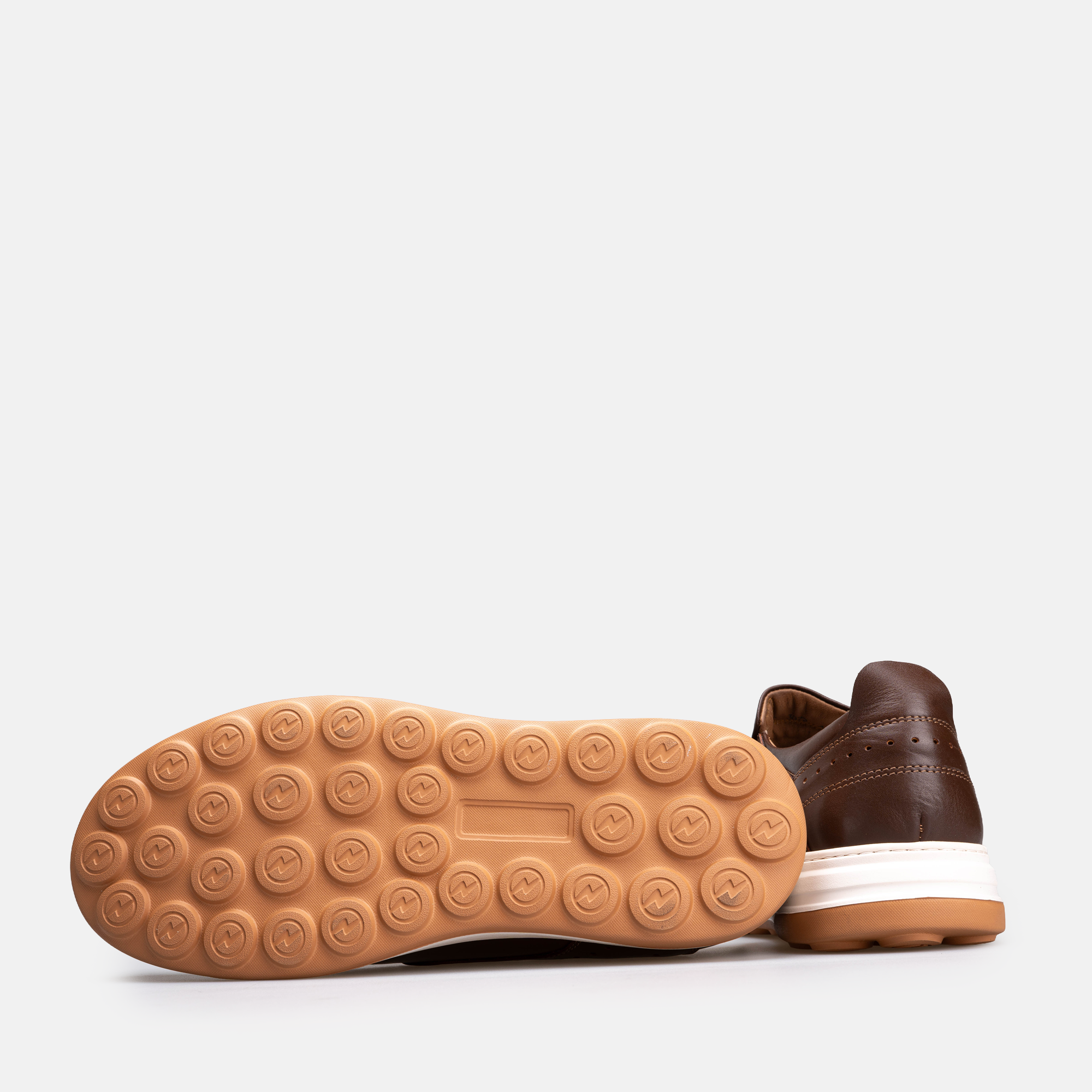 Volzak 3072 basket en cuir Marron