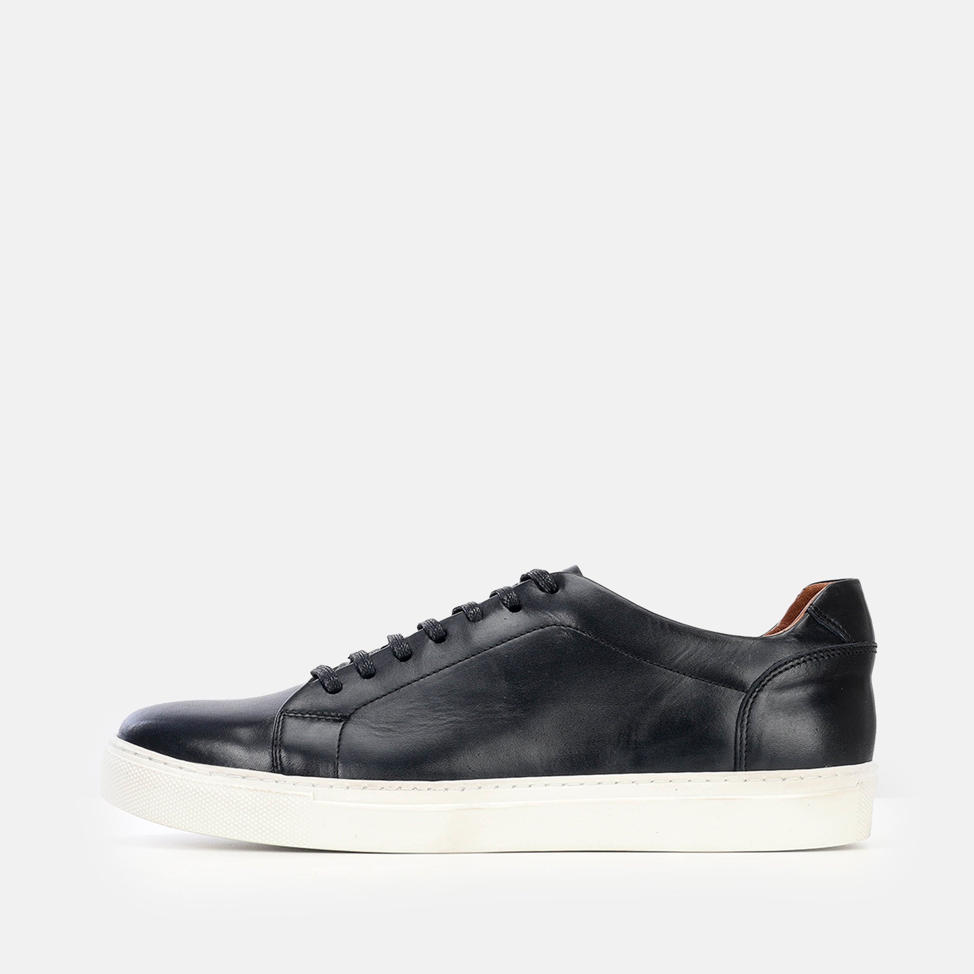 Volzak 5334 basket en cuir Noir