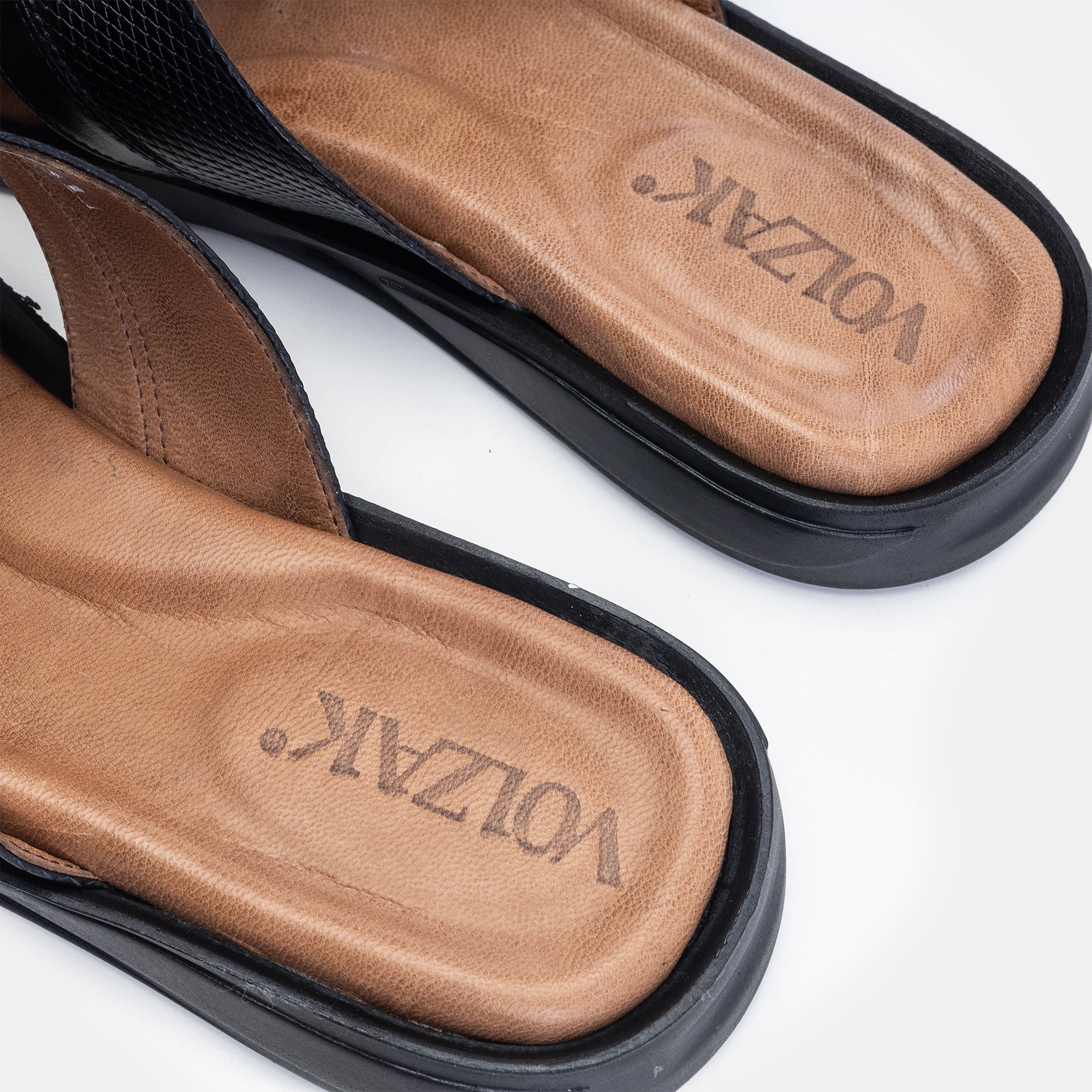 Volzak 5132 S Black Leather Sandal