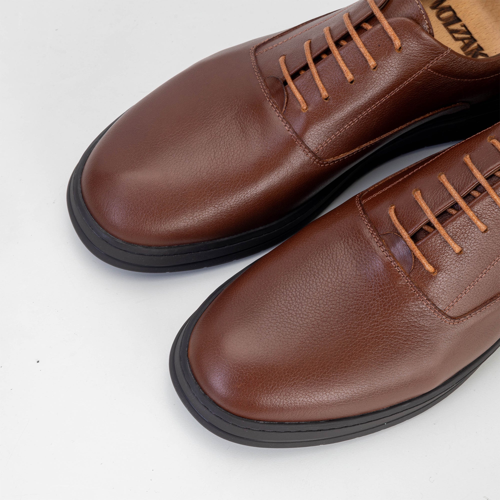 Volzak 6079 basket en cuir Camel